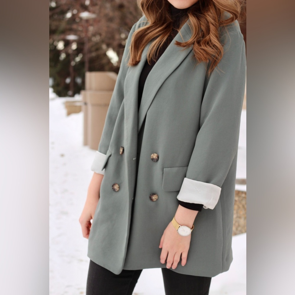 Aritzia Cherrelle blazer NWT